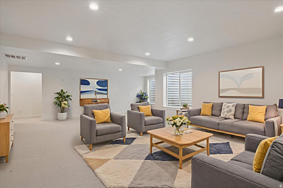 BEACON POINTE - Residential