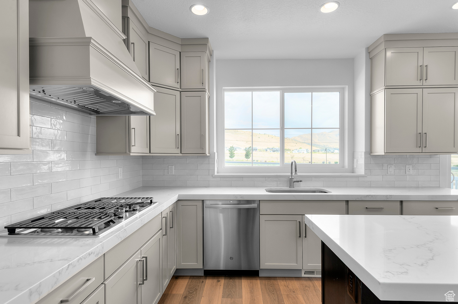 OVERLAND ESTATES V2 105 - Residential