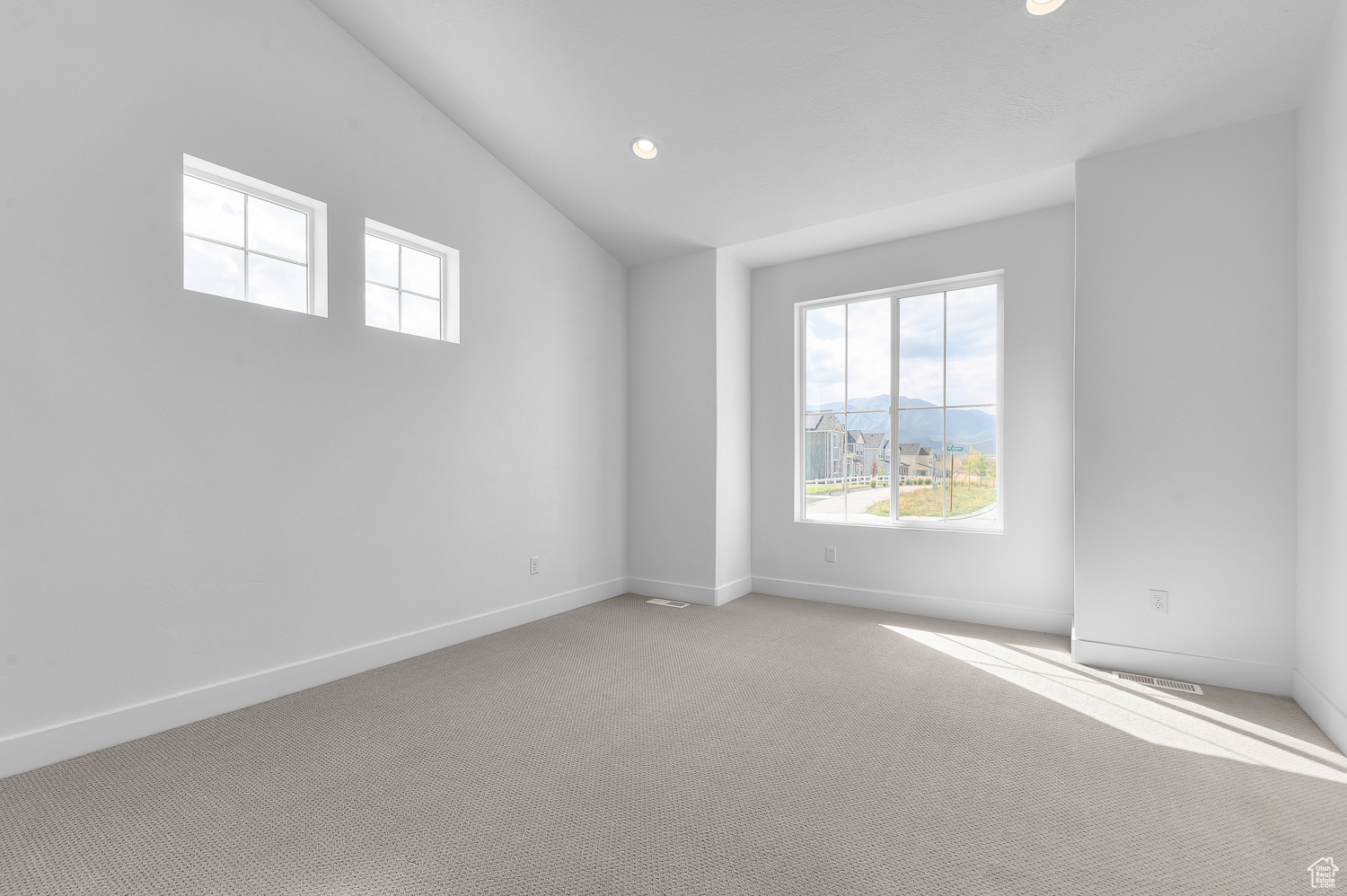 OVERLAND ESTATES V2 105 - Residential