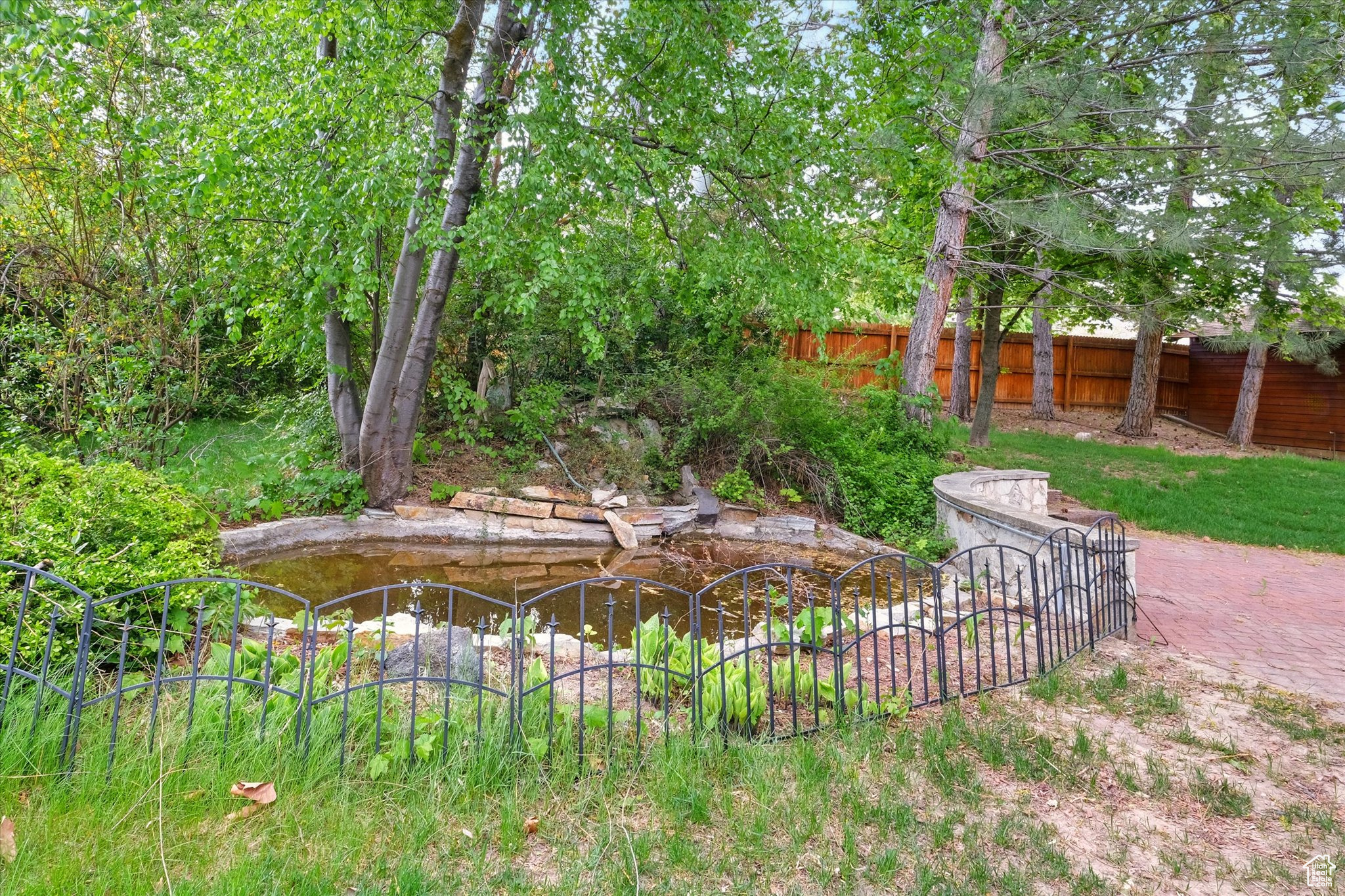 ASPEN ESTATES PHASE III - Residential