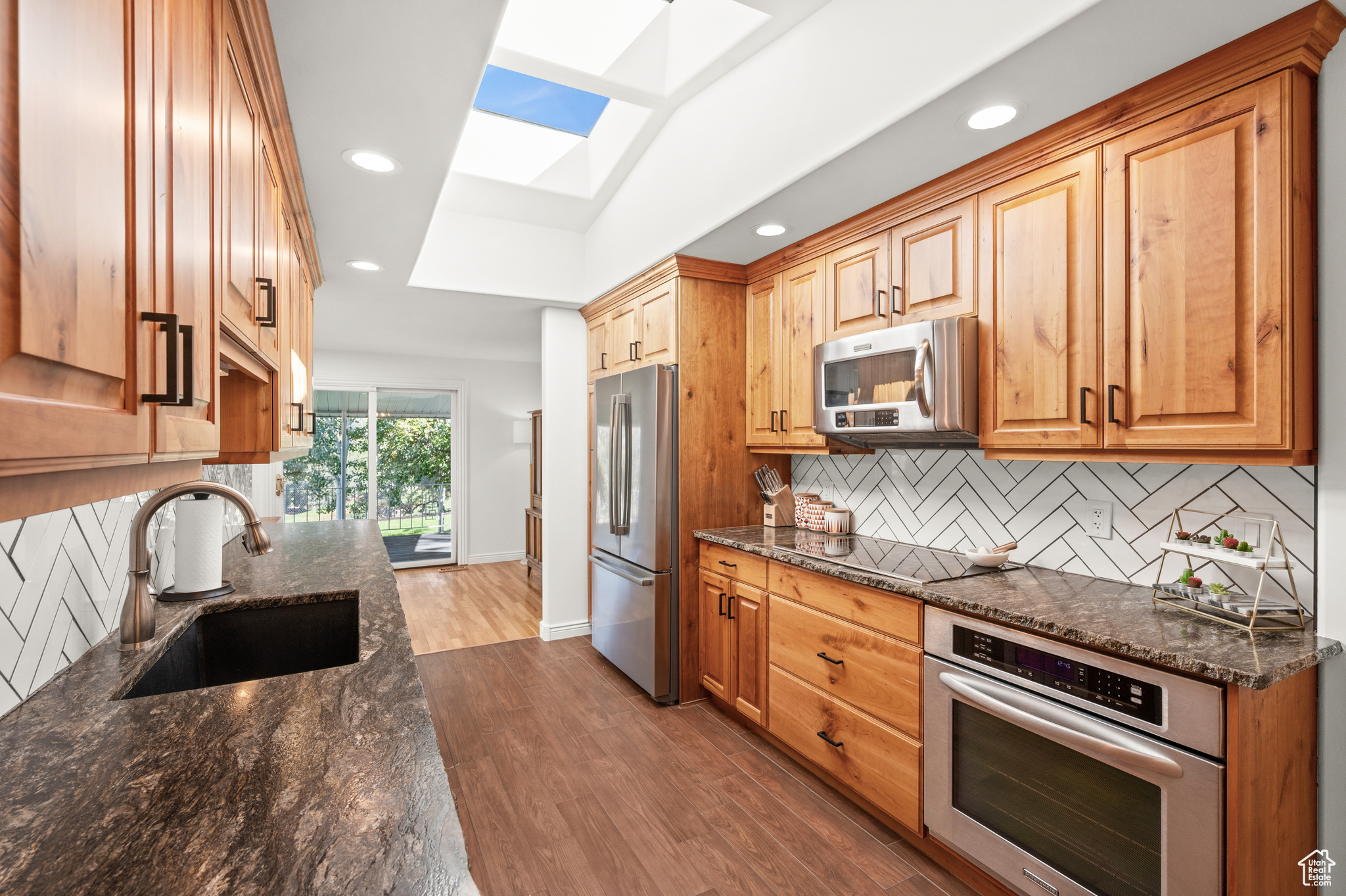 WILLOW CREEK - Residential