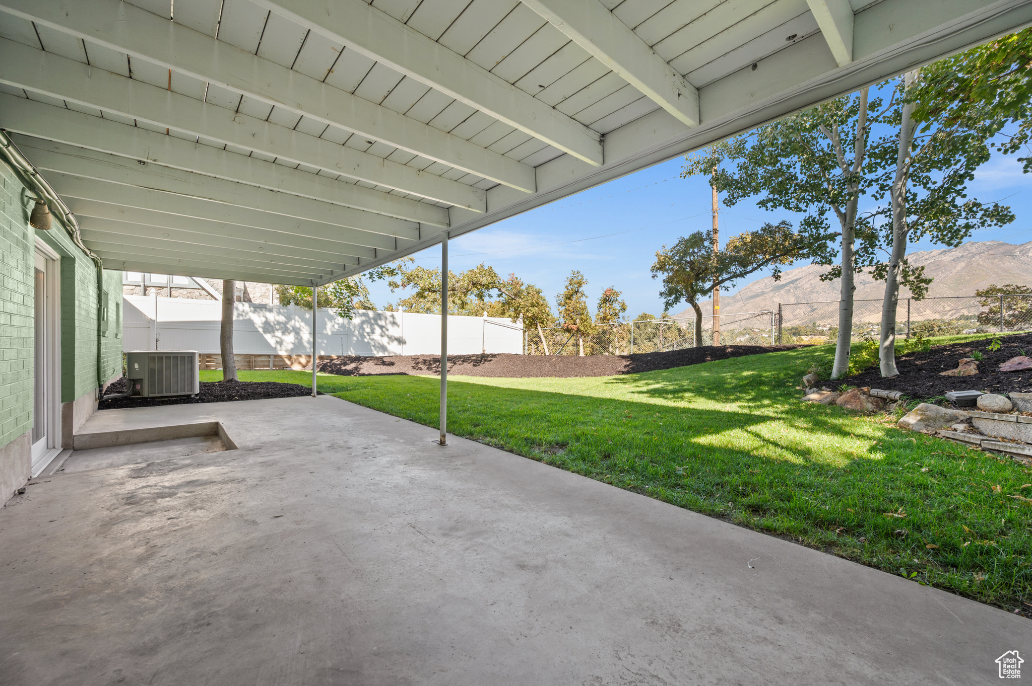 WILLOW CREEK - Residential