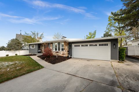 Tiny photo for 8597 S MOUNT MAJESTIC RD E, Sandy, UT 84093 (MLS # 2116883)