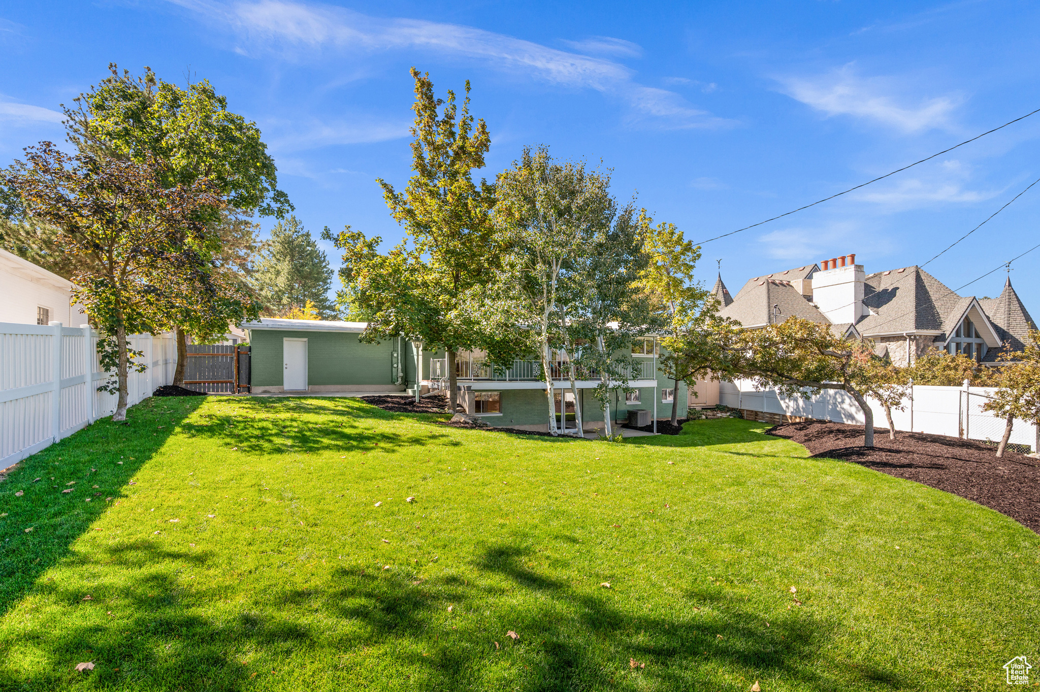 WILLOW CREEK - Residential