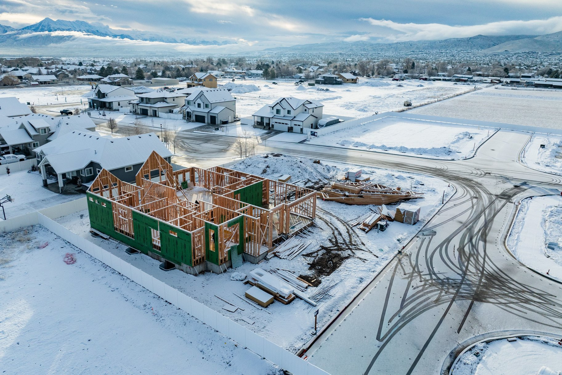 COVE AT SILVER SKY - Residential