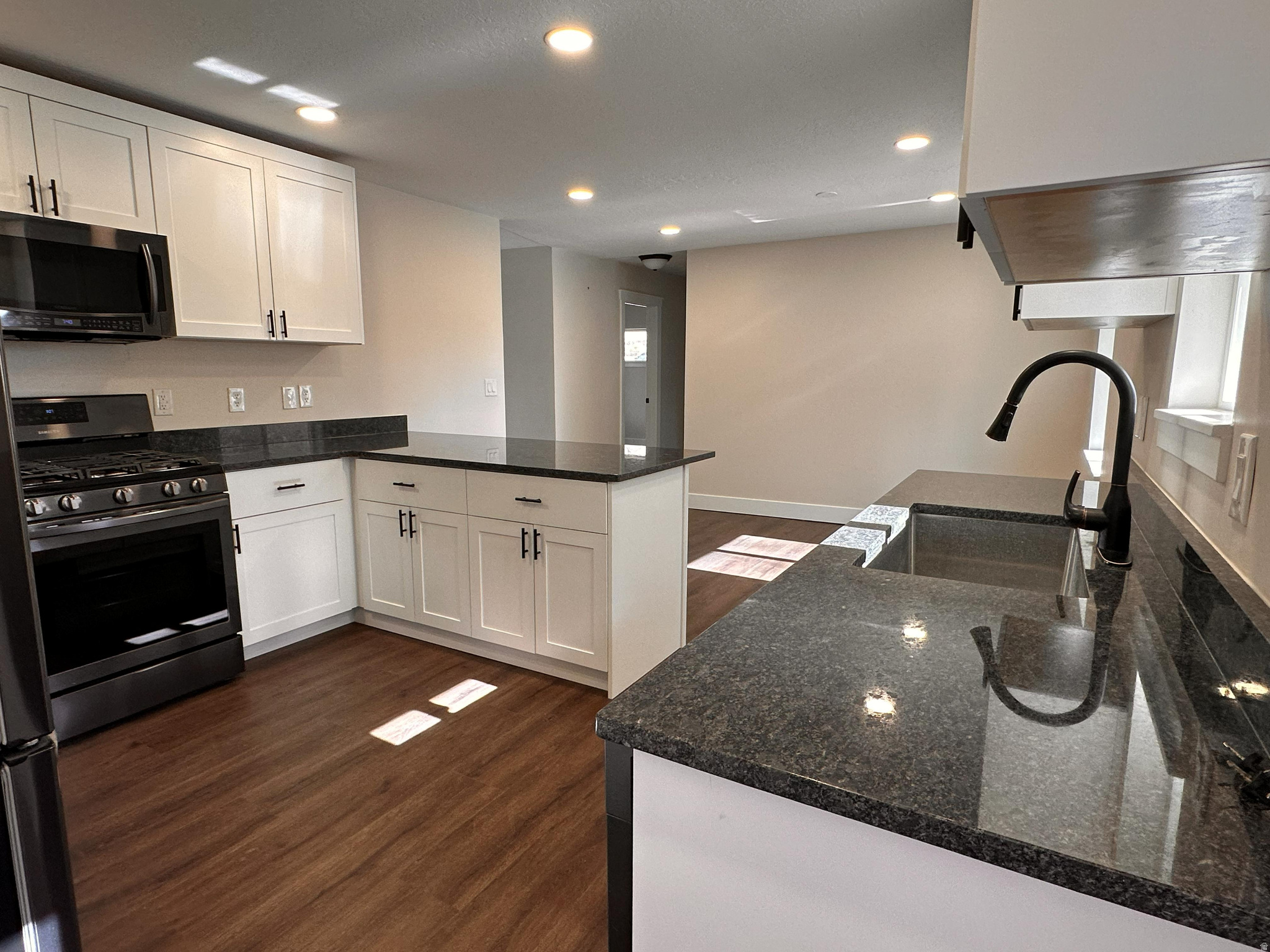 EL RANCHO - Residential