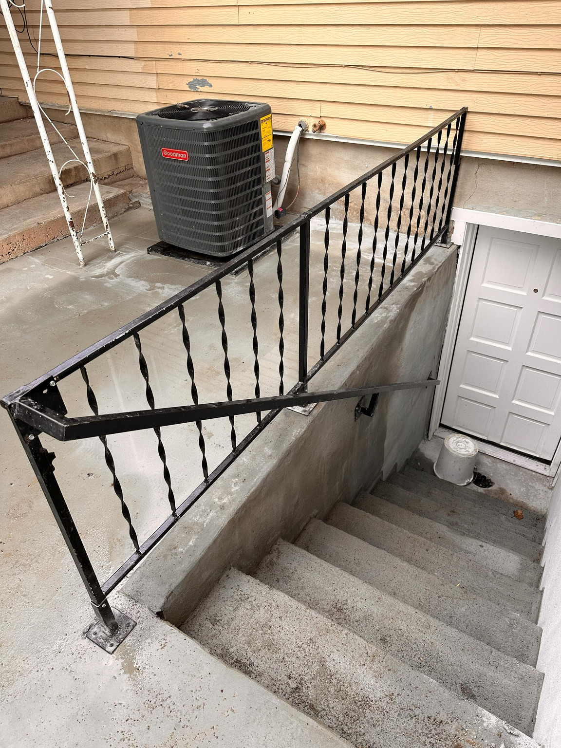 EL RANCHO - Residential