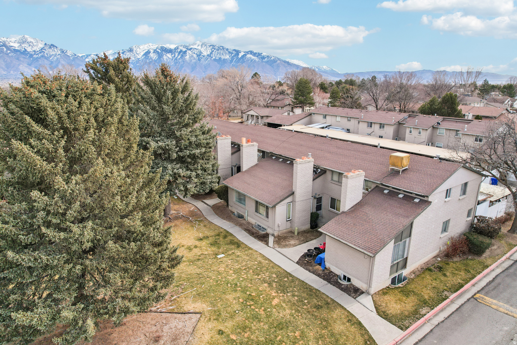 VISTA MONTANA - Residential