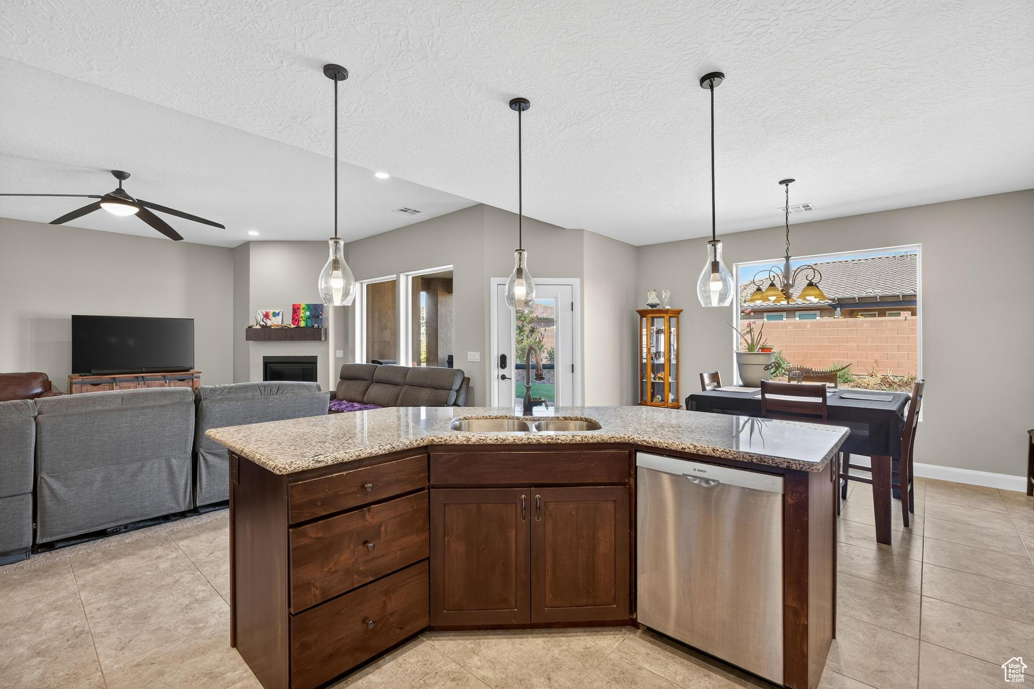 DIXIE SPRINGS - Residential