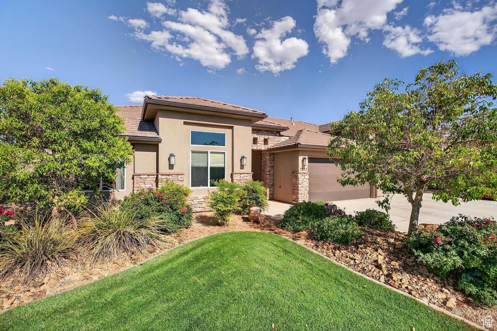 Photo of 2623 S 3970 W, Hurricane, UT 84737 (MLS # 2115951)