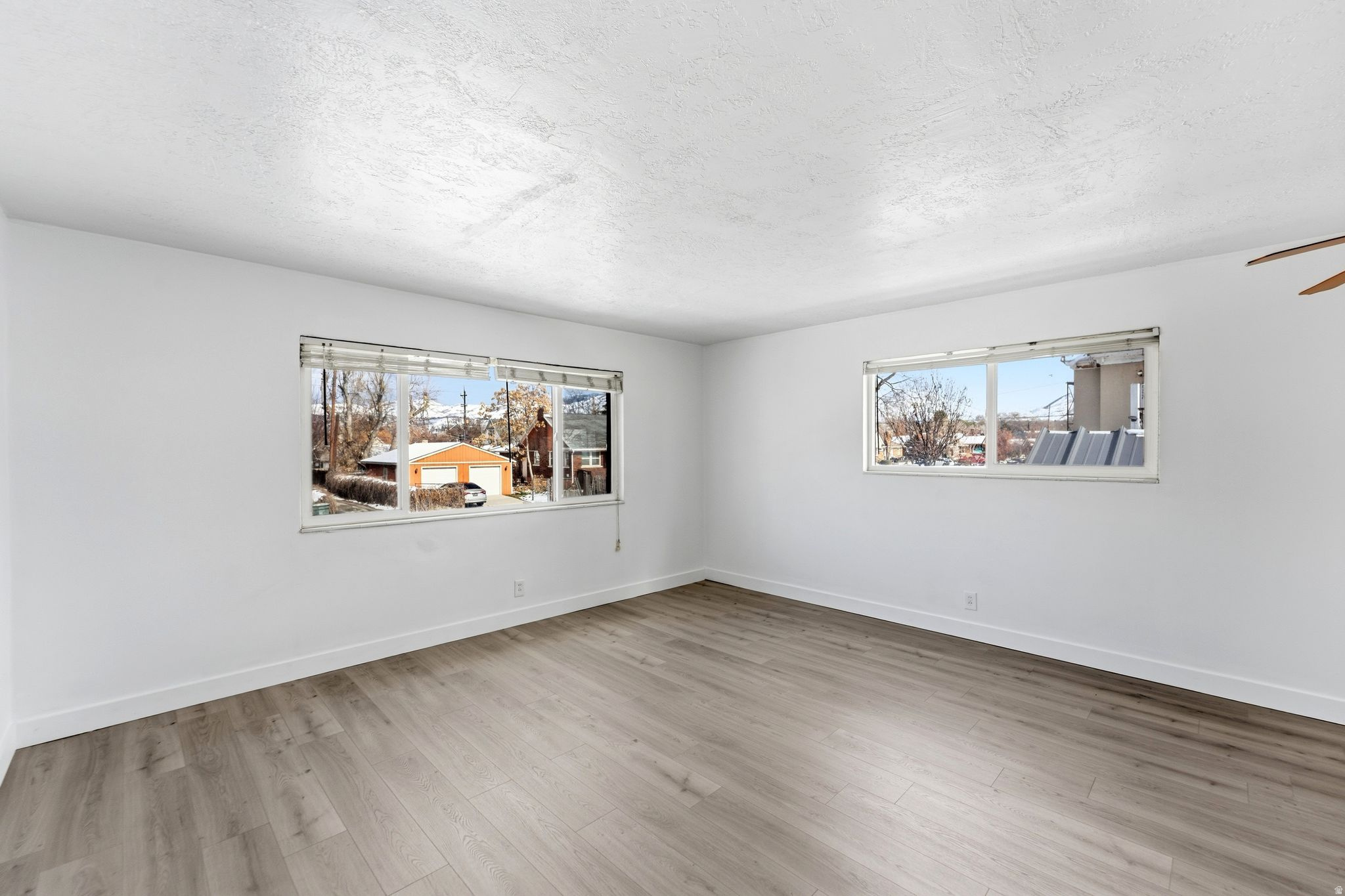 WATERLOO - Residential Income