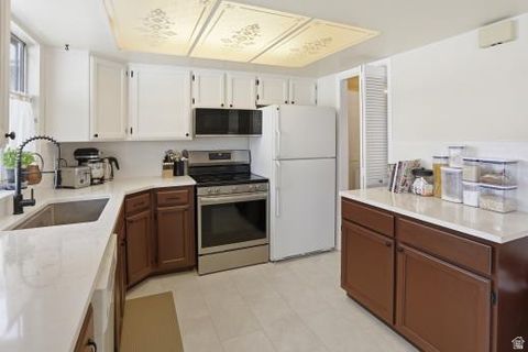 Tiny photo for 627 E SPRINGHILL DR, Murray, UT 84107 (MLS # 2154035)