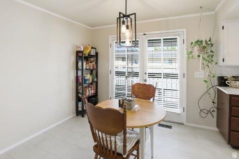 Tiny photo for 627 E SPRINGHILL DR, Murray, UT 84107 (MLS # 2154035)