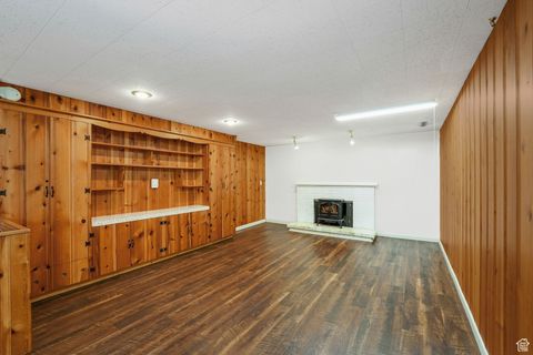 Tiny photo for 141 E 1650 S, Bountiful, UT 84010 (MLS # 2114625)
