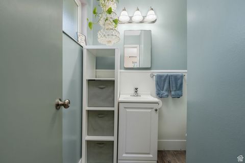 Tiny photo for 141 E 1650 S, Bountiful, UT 84010 (MLS # 2114625)