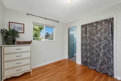 Tiny photo for 141 E 1650 S, Bountiful, UT 84010 (MLS # 2114625)