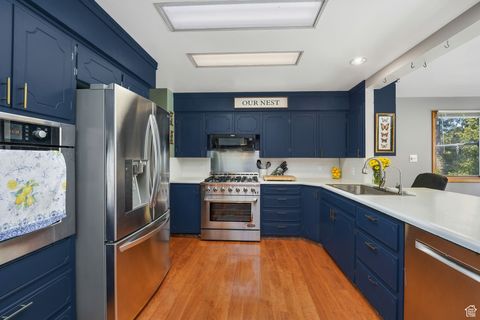 Tiny photo for 141 E 1650 S, Bountiful, UT 84010 (MLS # 2114625)