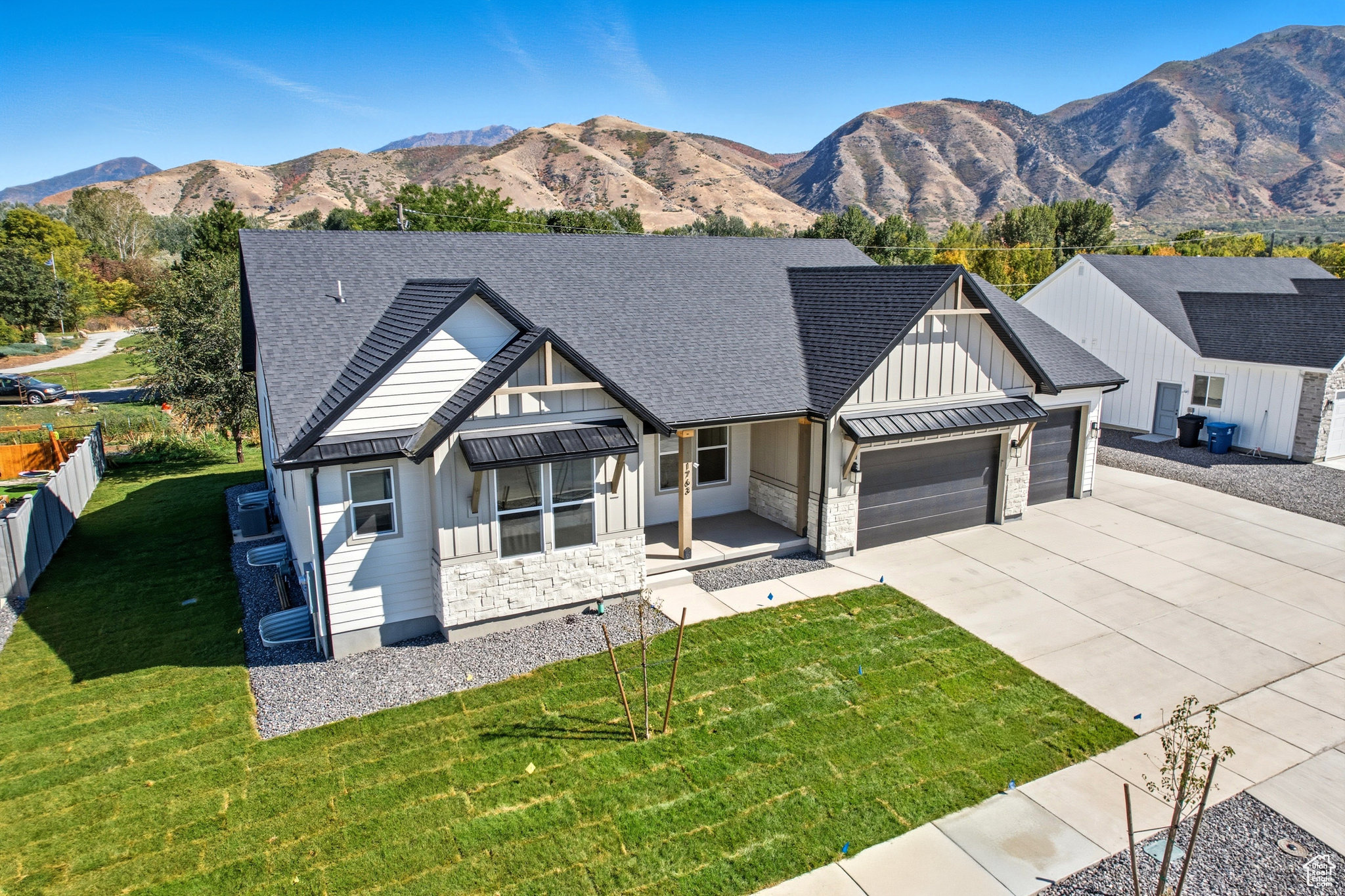 BLACKHAWK - Residential