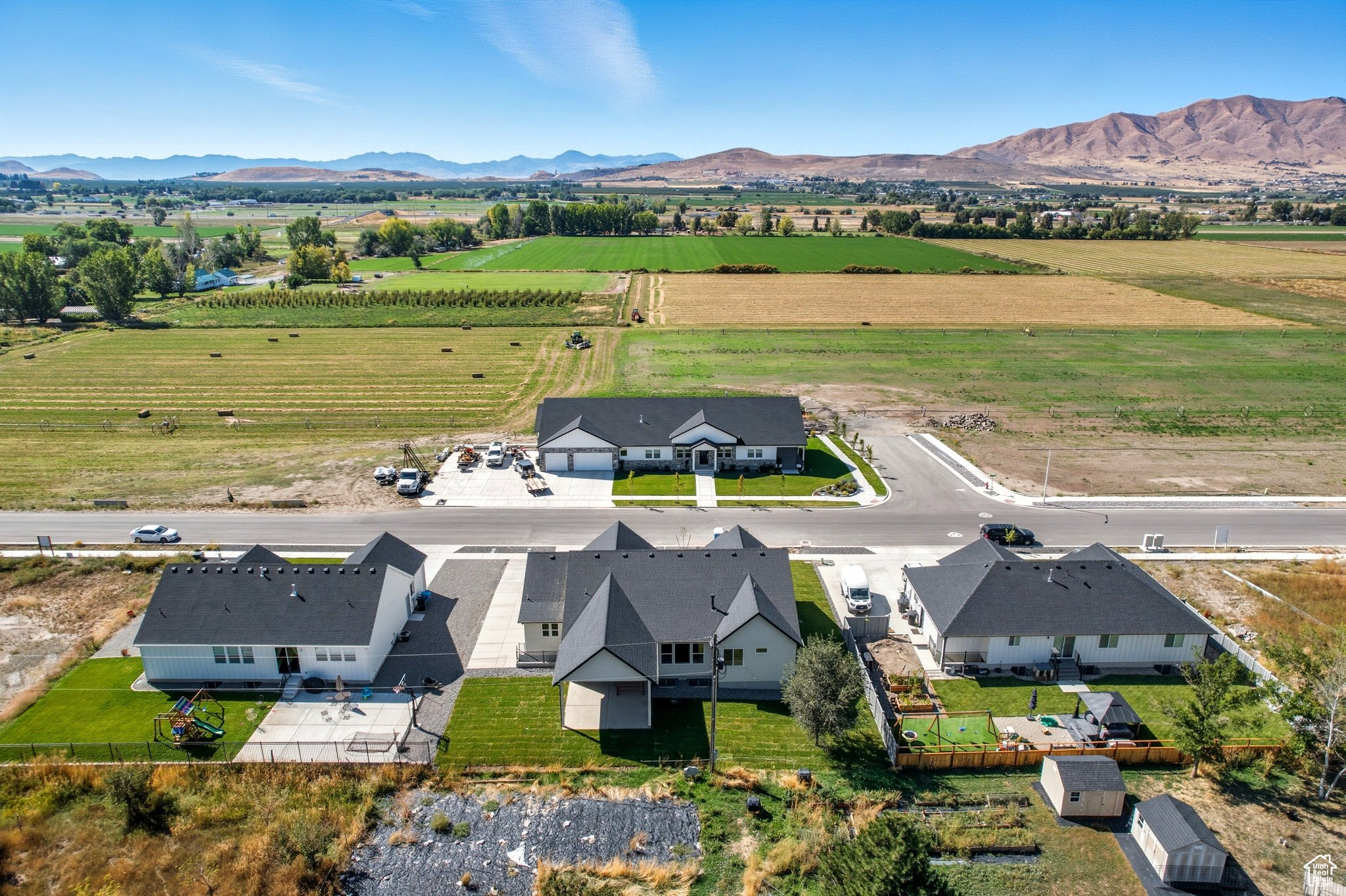 BLACKHAWK - Residential