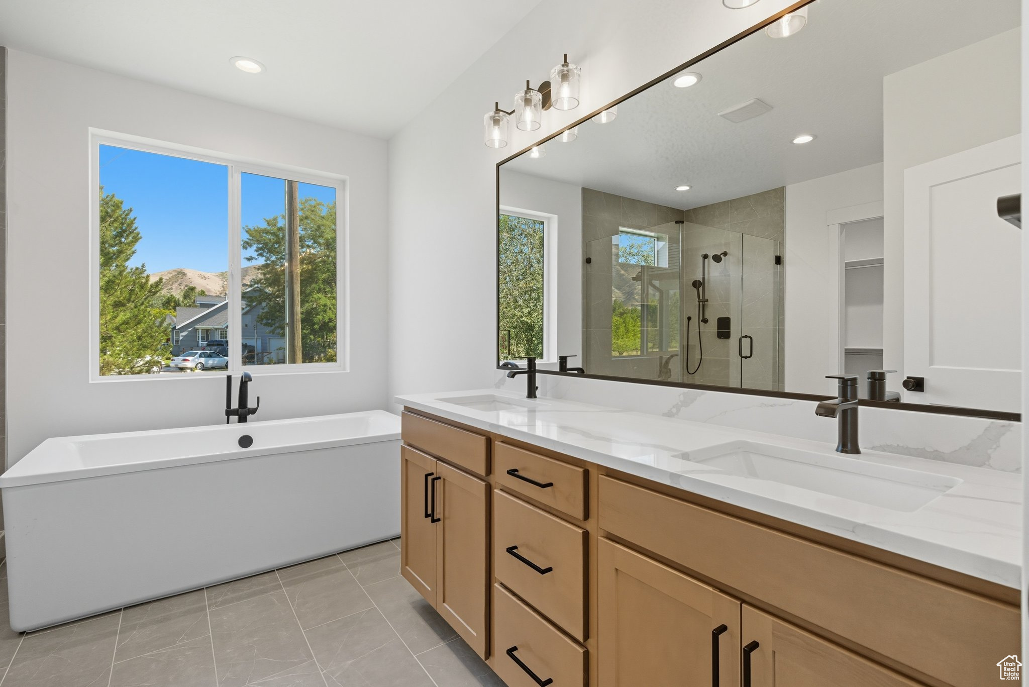 BLACKHAWK - Residential