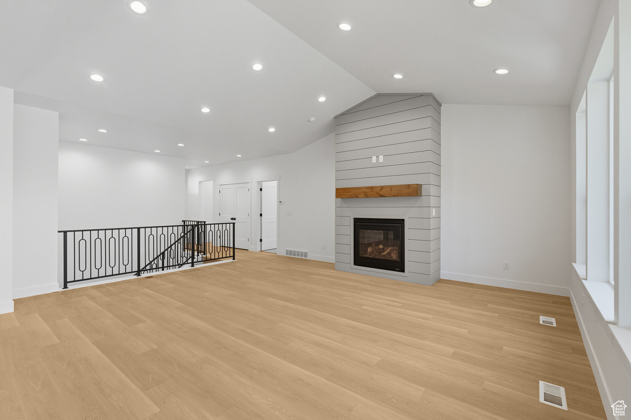 BLACKHAWK - Residential