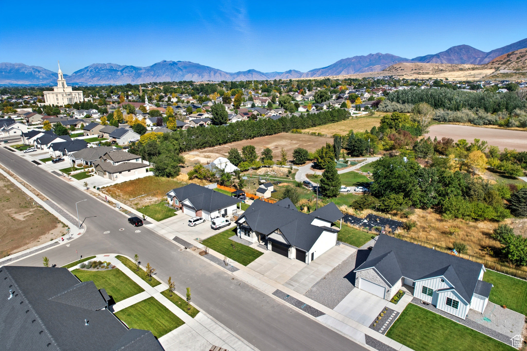 BLACKHAWK - Residential