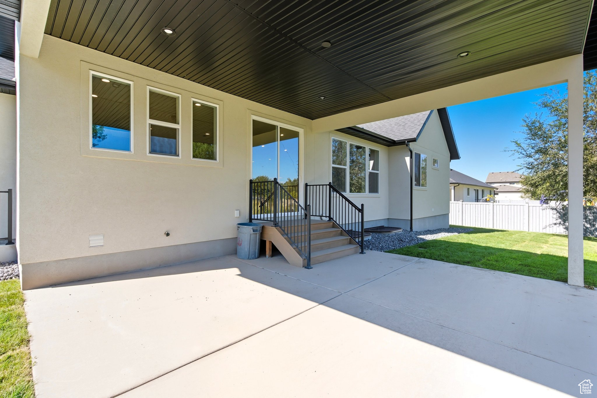 BLACKHAWK - Residential