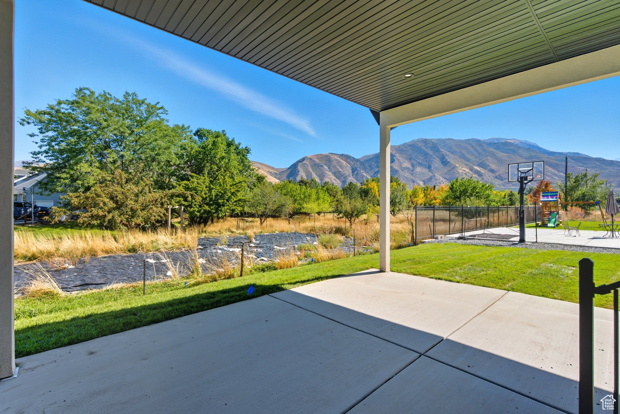 BLACKHAWK - Residential