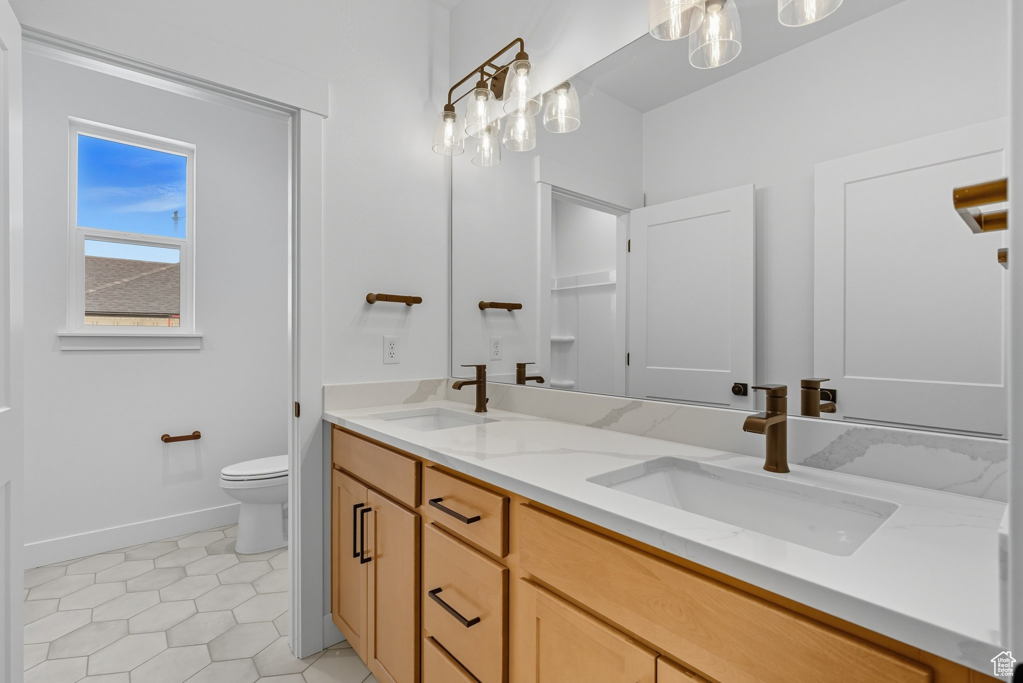 BLACKHAWK - Residential
