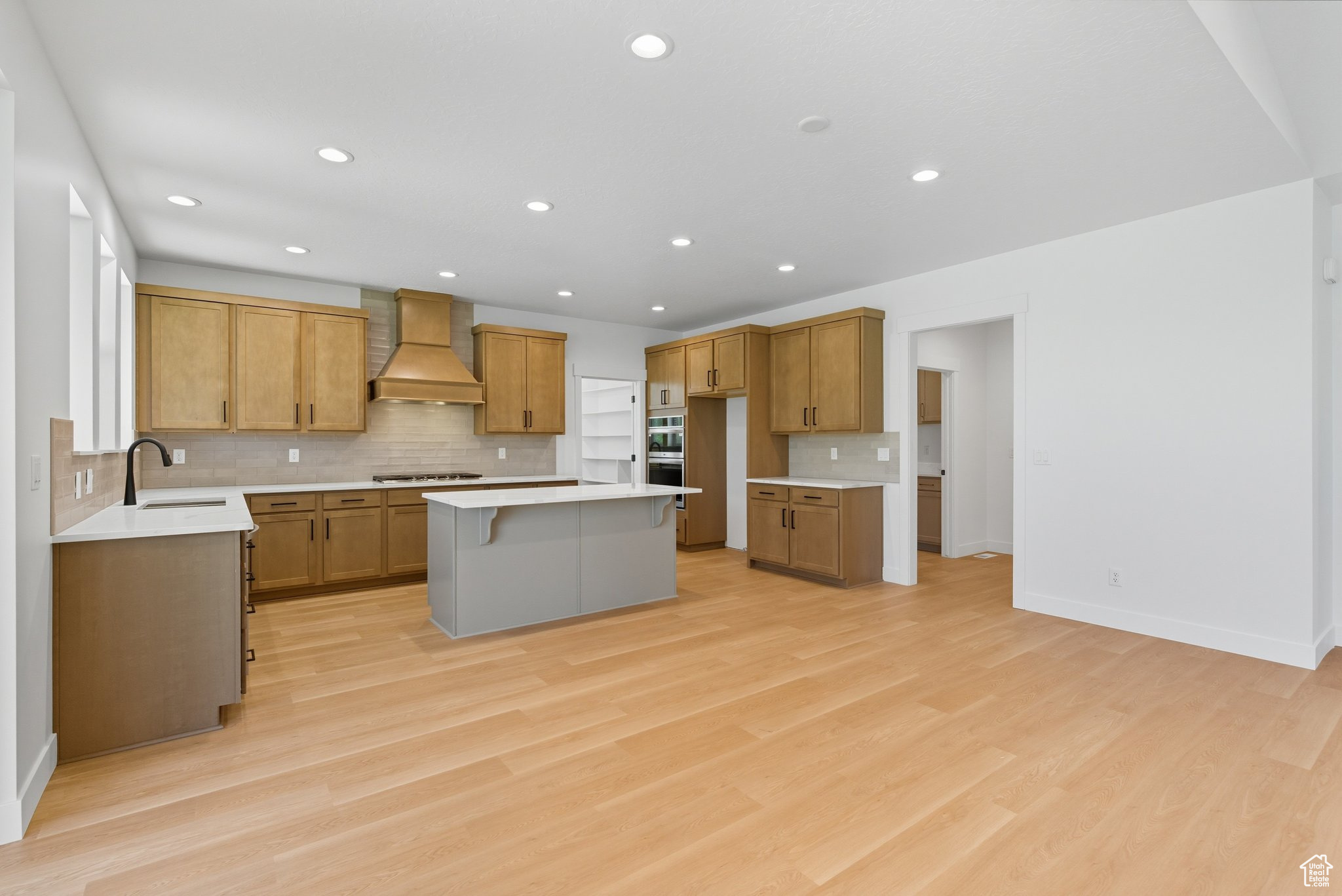 BLACKHAWK - Residential