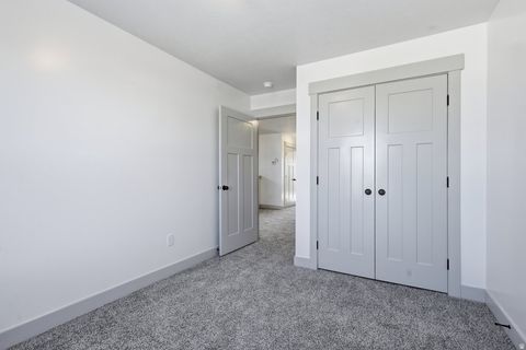 Tiny photo for 858 E 250 N, Hyrum, UT 84319 (MLS # 2134987)