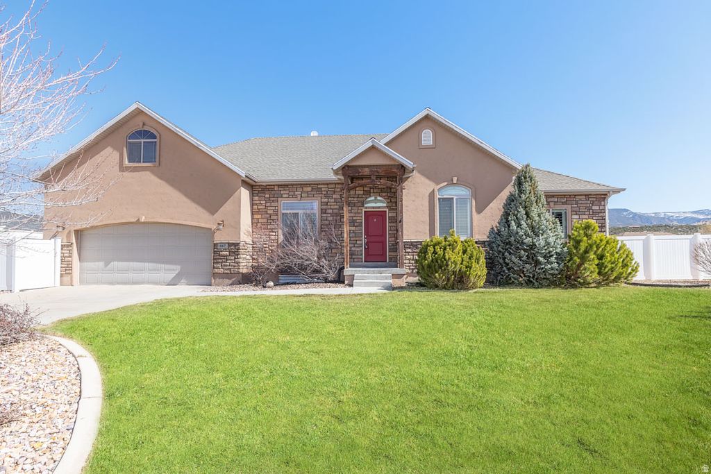 Photo of 867 S 4425 W, Cedar City, UT 84720 (MLS # 2141288)