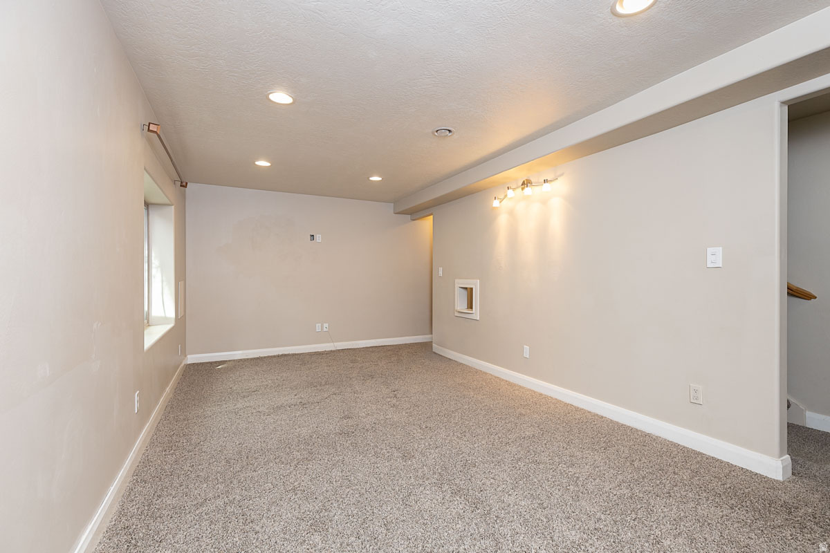 WEST VIEW ESTATES SUBDIVISION - Residential