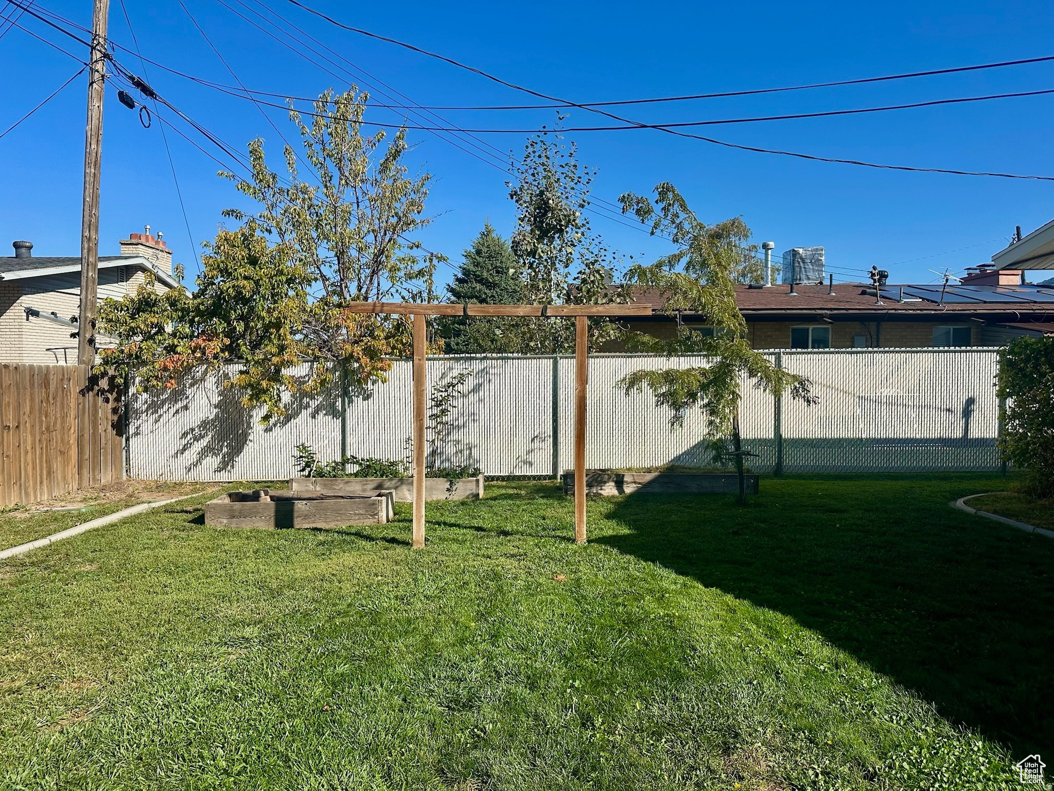 COUNTRY HILLS ADDITION - Residential