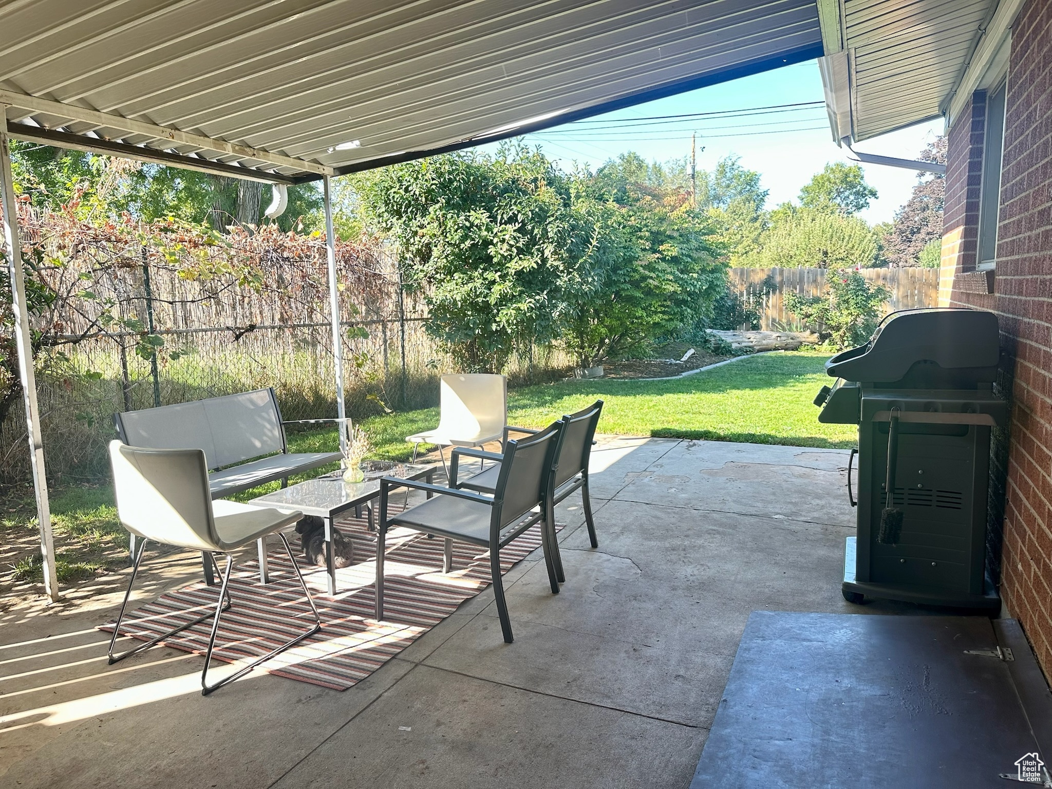 COUNTRY HILLS ADDITION - Residential