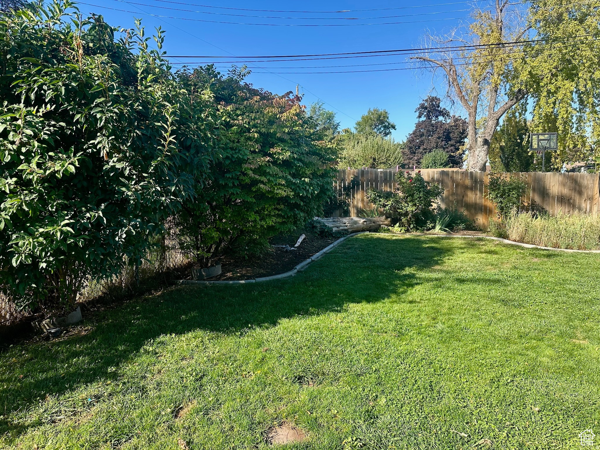 COUNTRY HILLS ADDITION - Residential