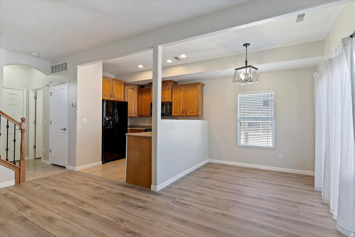 SEASONS AT THE RIDGE - Residential Lease