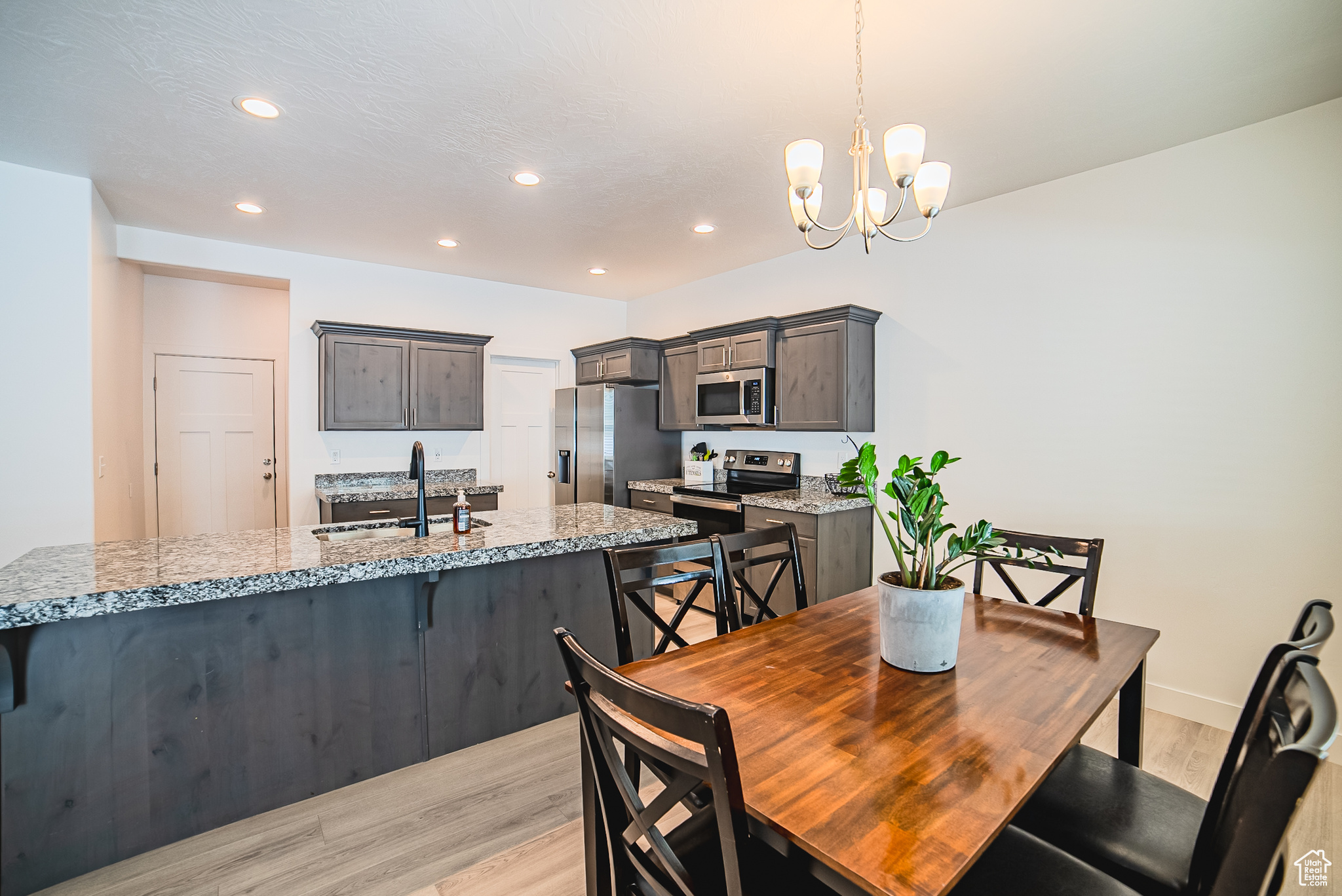 4950 E Lake Dr, Eagle Mountain, Utah image 9