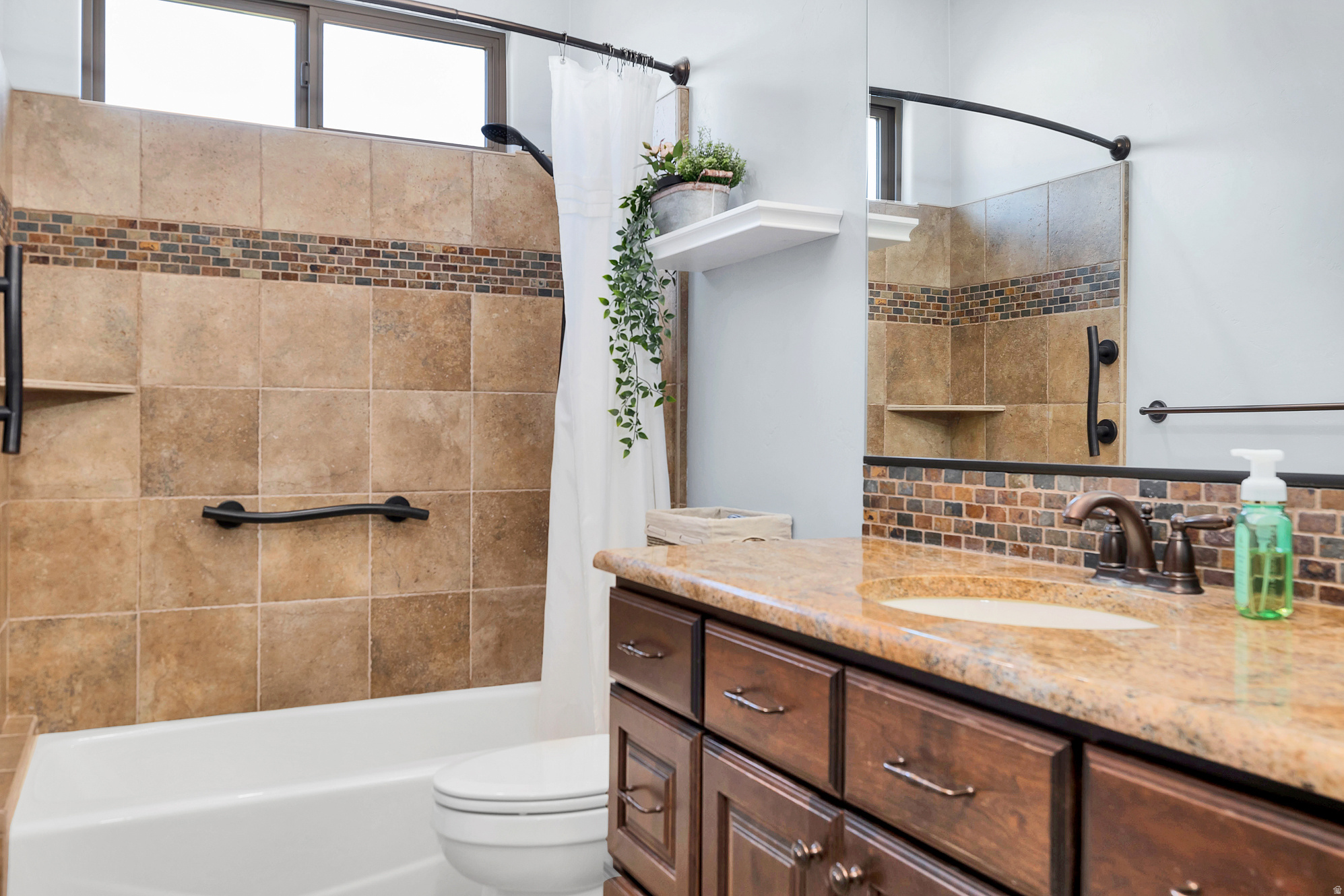 TENAYA ESTATES - Residential