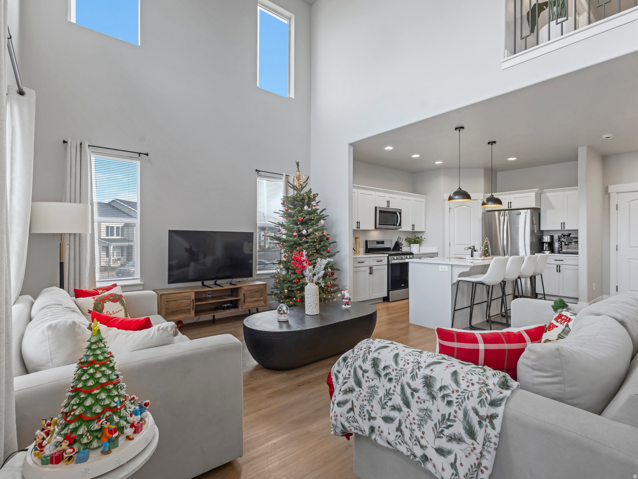 MOUNTAIN RIDGE - Residential