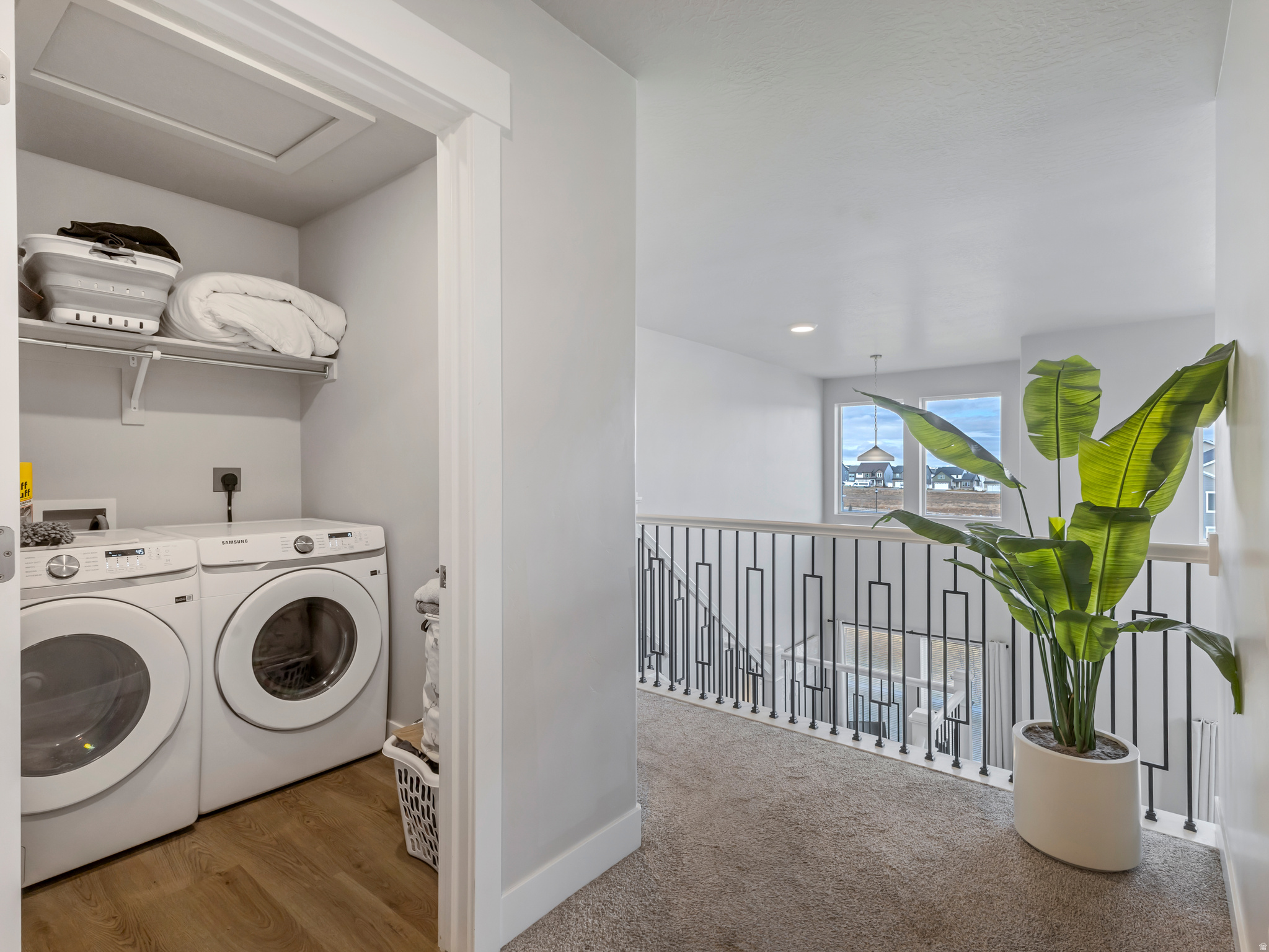 MOUNTAIN RIDGE - Residential