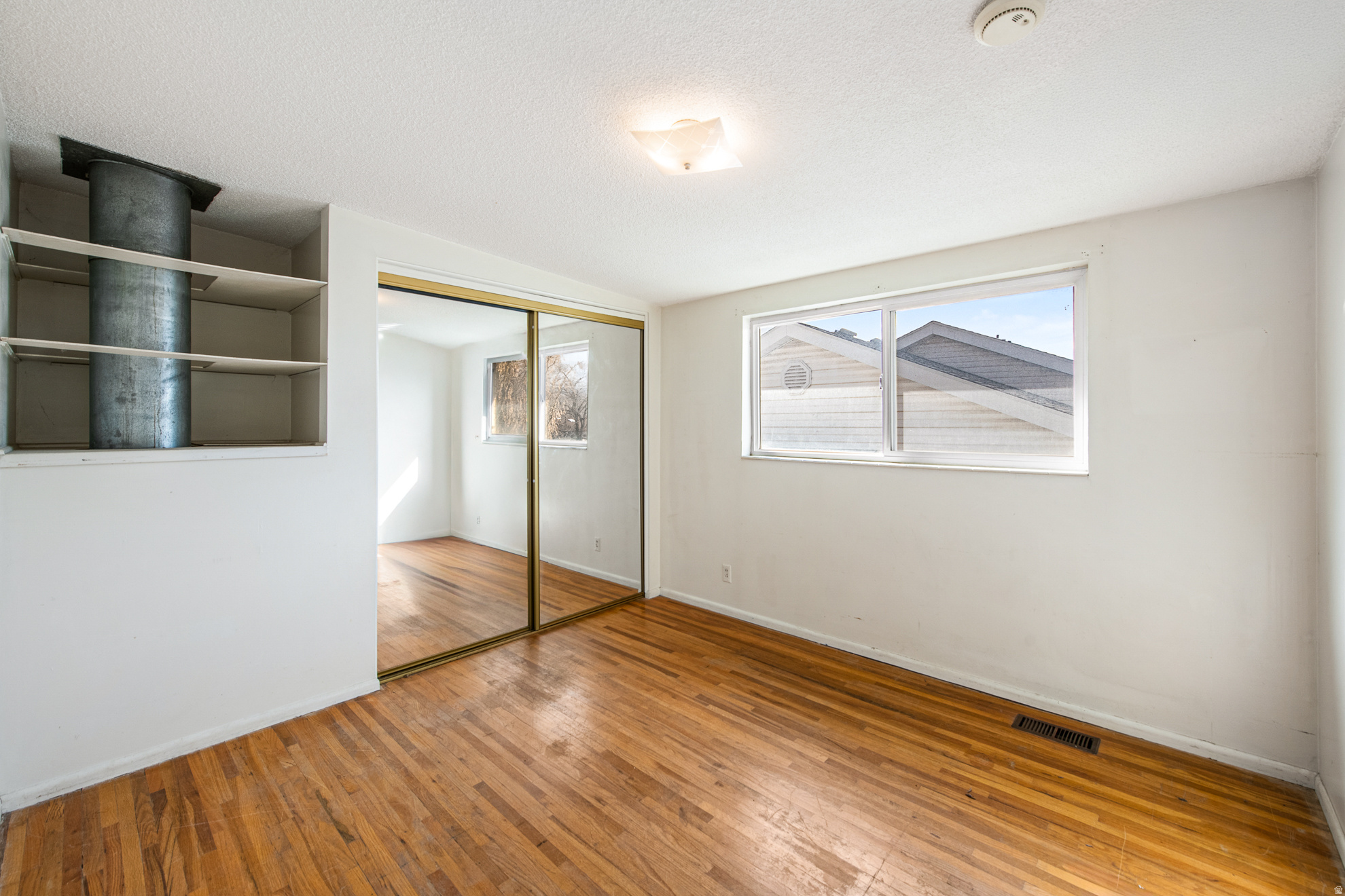 WHITE CITY - Residential