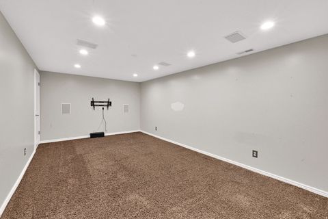Tiny photo for 233 W 5200 S, Washington Terrace, UT 84405 (MLS # 2126749)