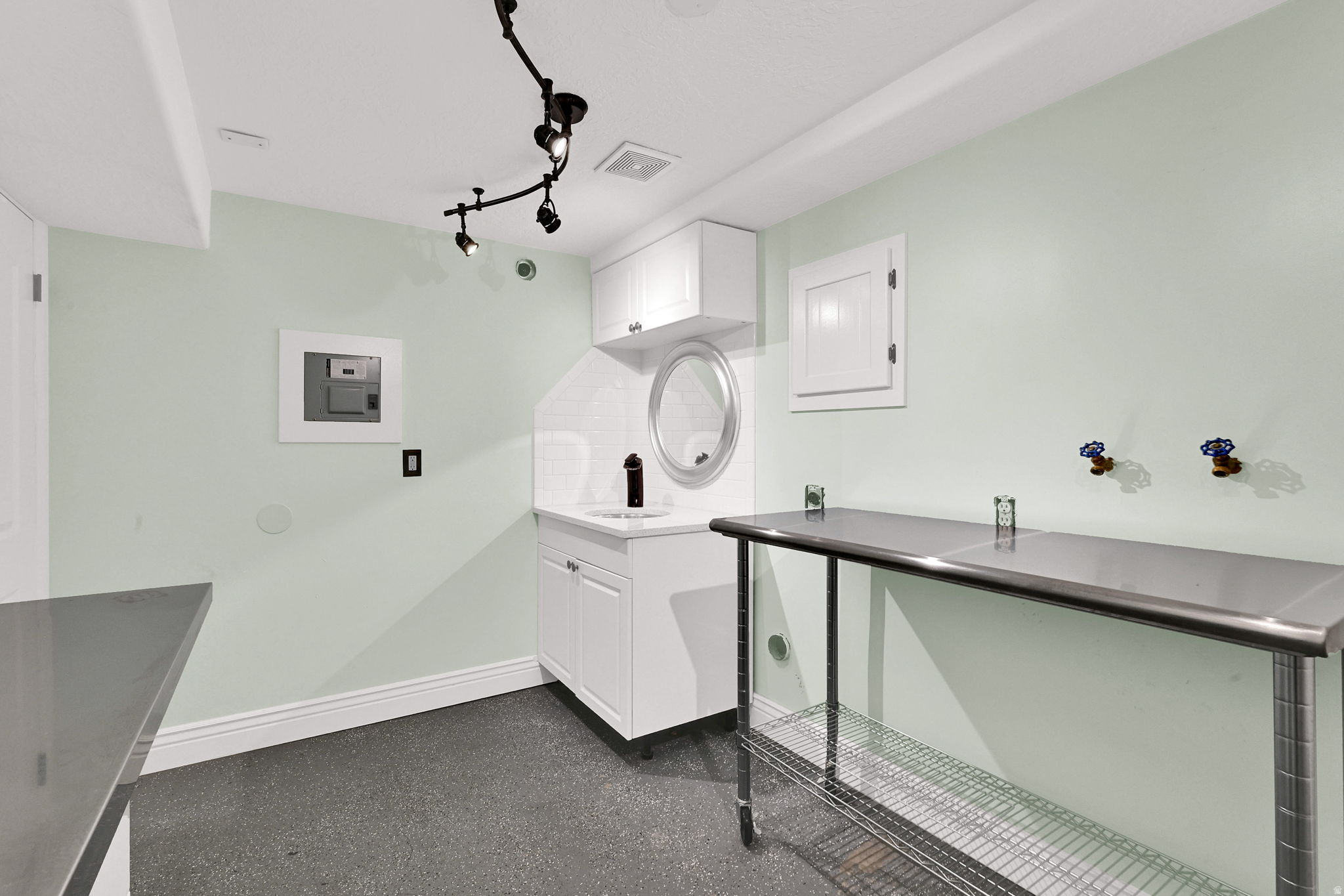 WRIGHT HILLS - Residential