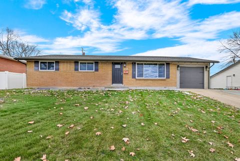 Photo of 233 W 5200 S, Washington Terrace, UT 84405 (MLS # 2126749)