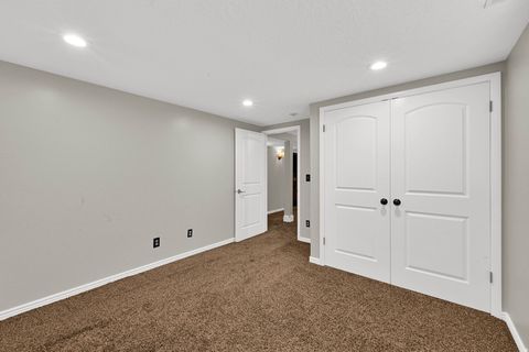 Tiny photo for 233 W 5200 S, Washington Terrace, UT 84405 (MLS # 2126749)