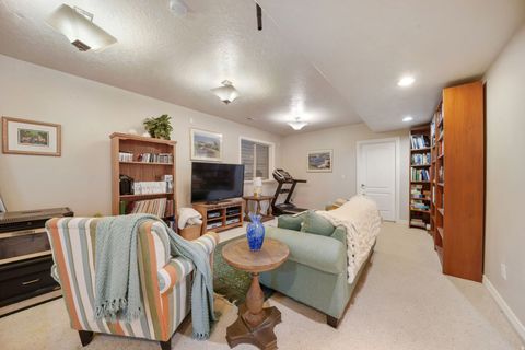 Tiny photo for 1536 E LANTERN LN, Draper, UT 84020 (MLS # 2138015)