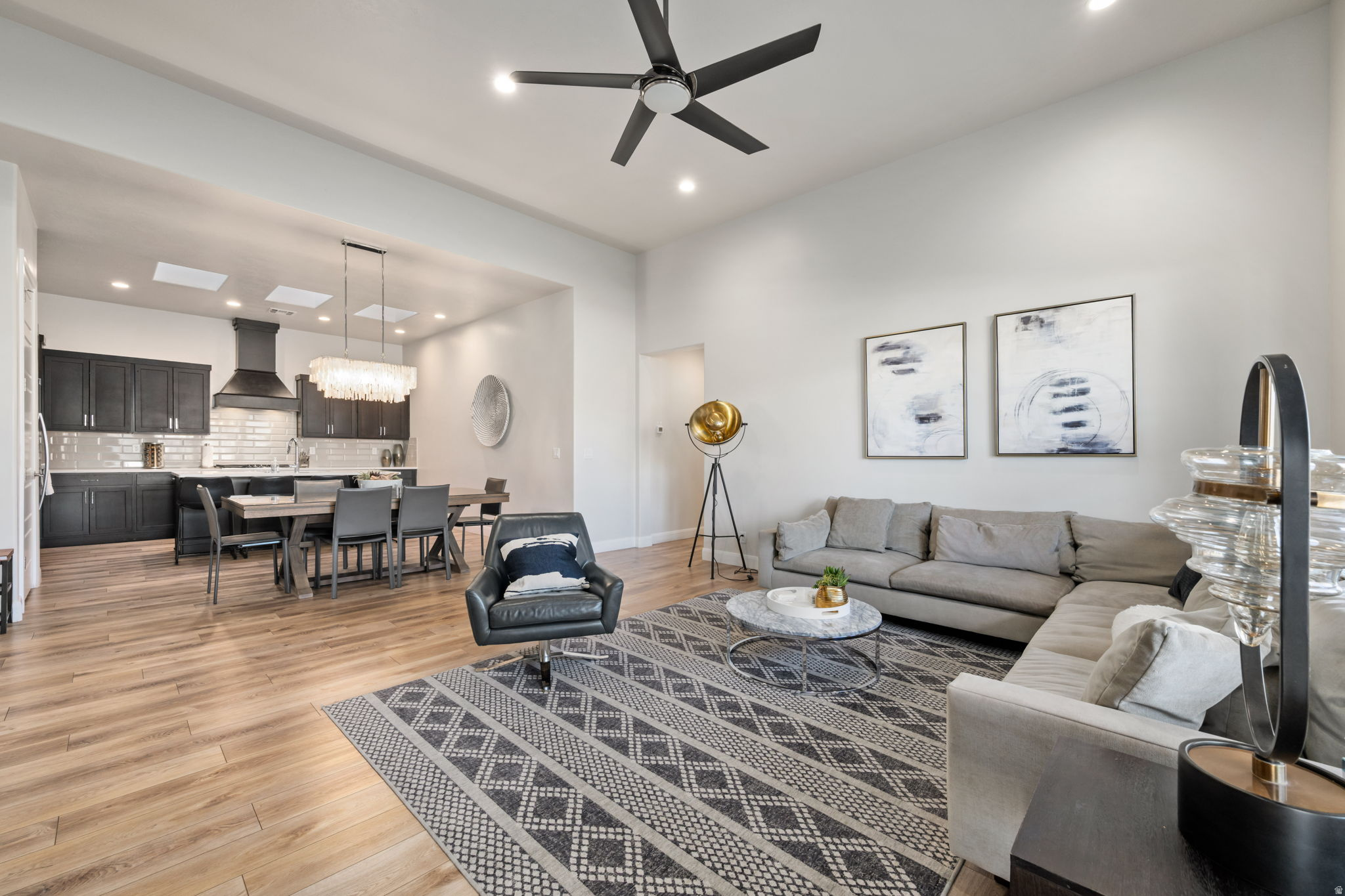 ESCAPES AT THE LEDGES PH 4 - Residential