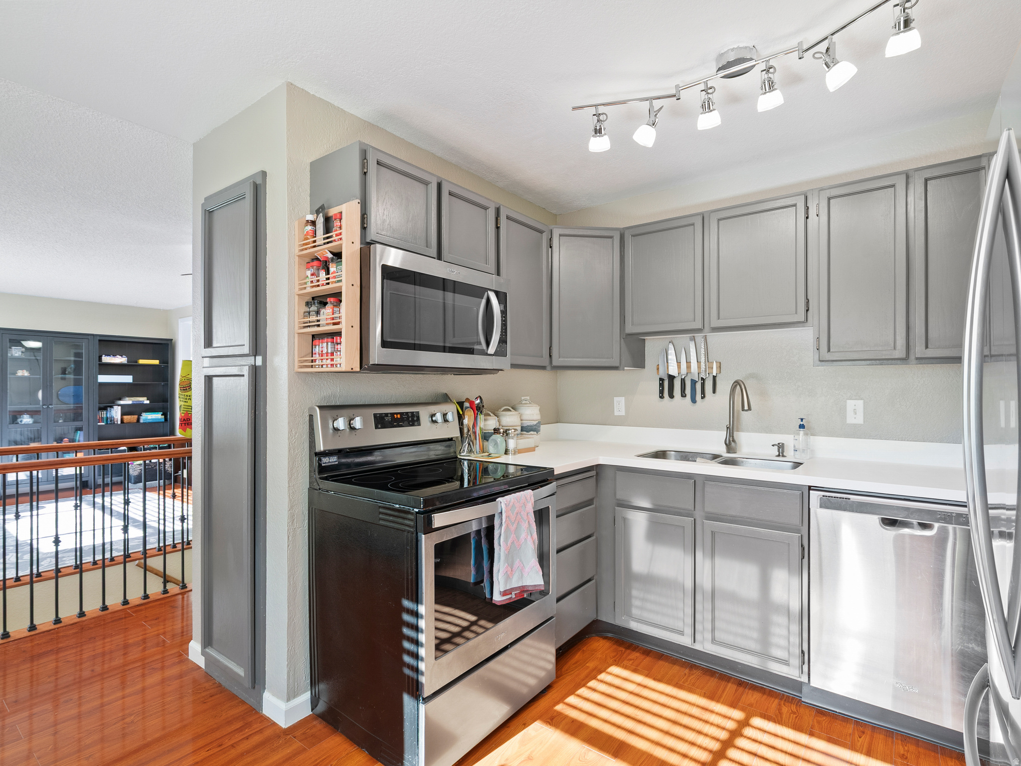 VIRGINIA SQUARE - Residential