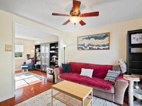 Tiny photo for 2188 E FORT-UNION BLVD S #B, Cottonwood Heights, UT 84121 (MLS # 2154861)
